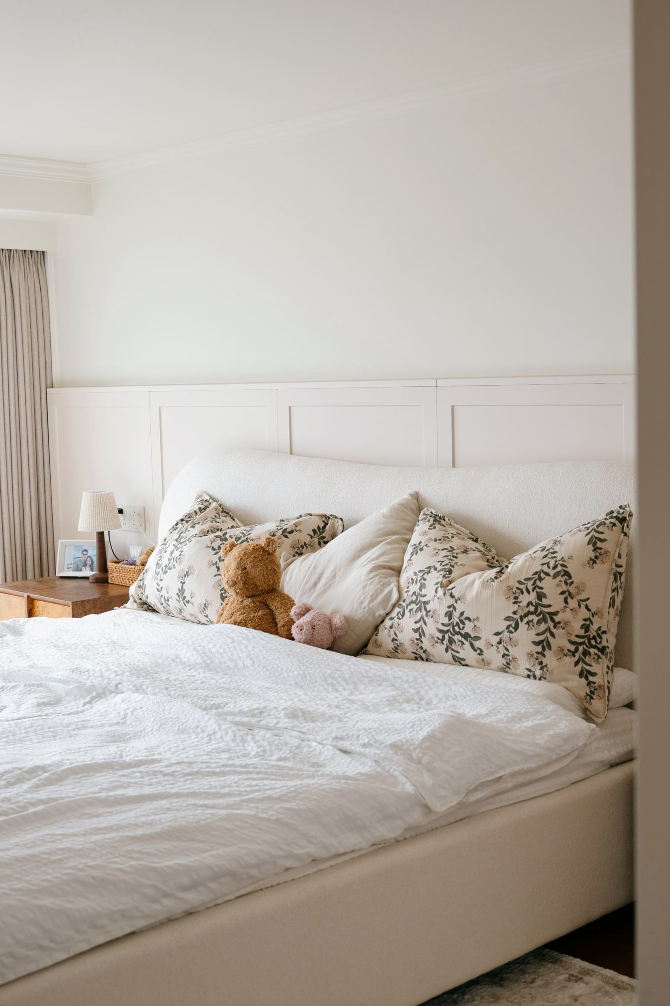 Bedroom / Pale textiles and natural light · Completed-project photograph